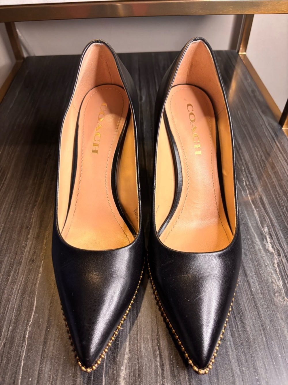 Coach Waverly black leather pump gold bead trim pointed toe size 8 - Picture 4 of 9